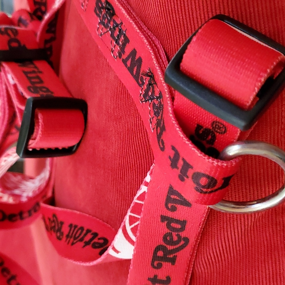 Brand New Detroit Red Wings dog harness large
